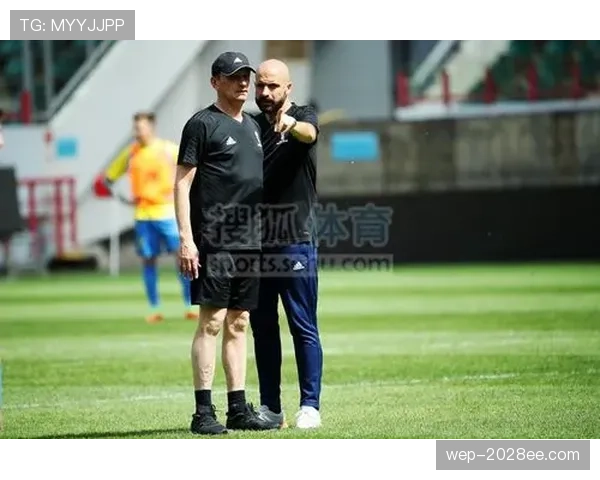 任意球判罚争议背后，裁判到底如何界定犯规位置？